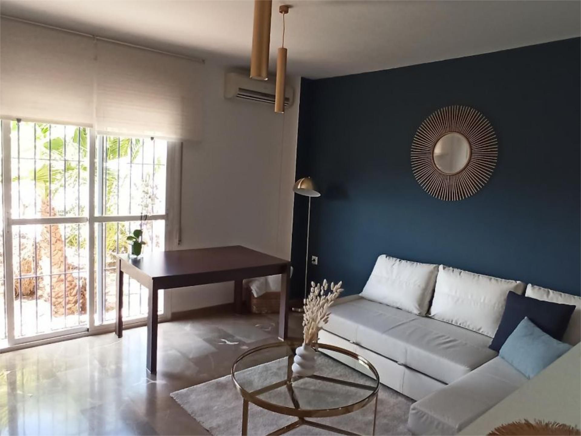 Living room of Flat for sale in Rincón de la Victoria  with Air Conditioner, Swimming Pool and Balcony