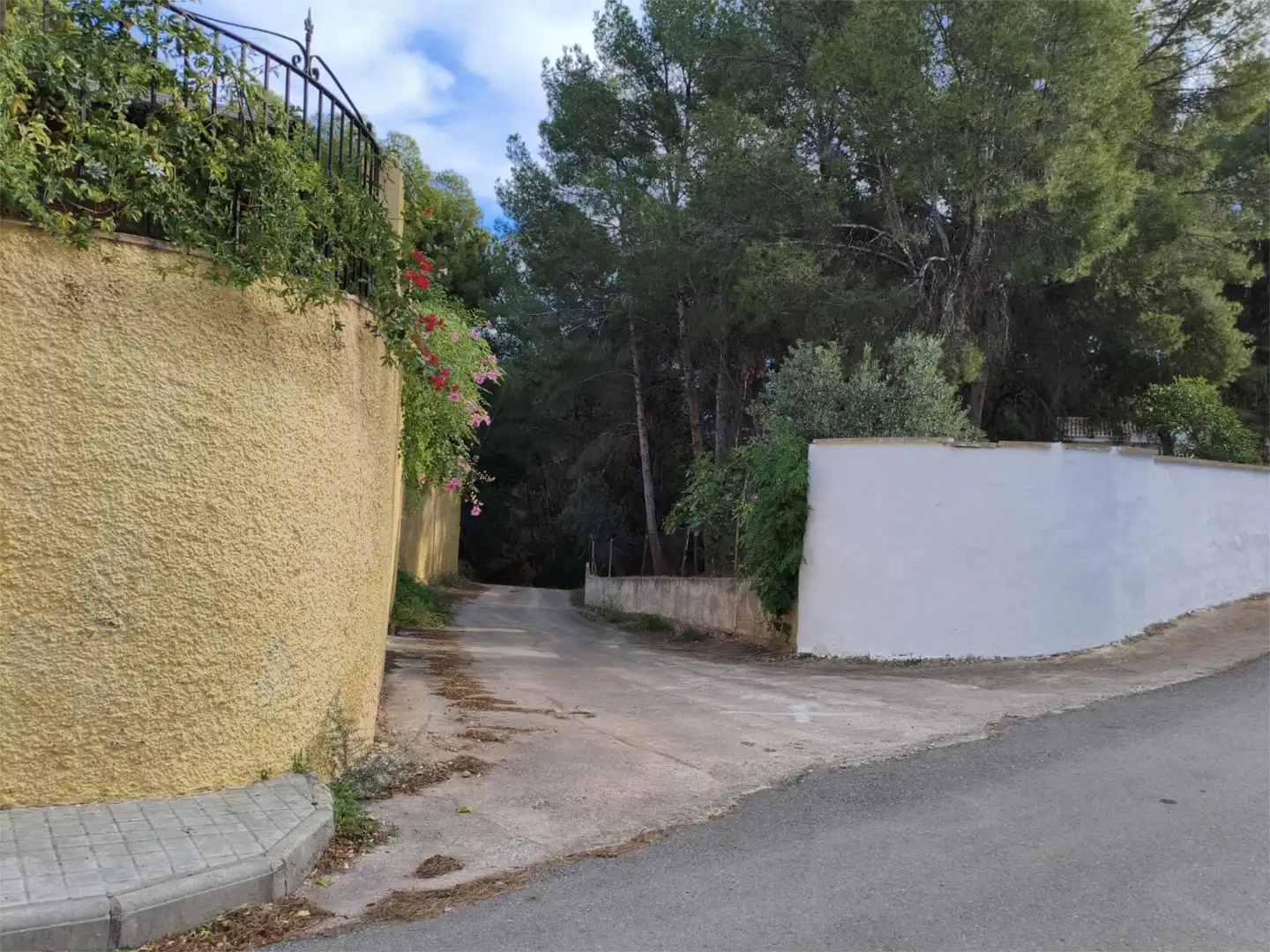 Terreno en venta en Calle Sauces, 23, Corral Nou - Montros - Estepar Vista exterior de Terreno en venta en Náquera