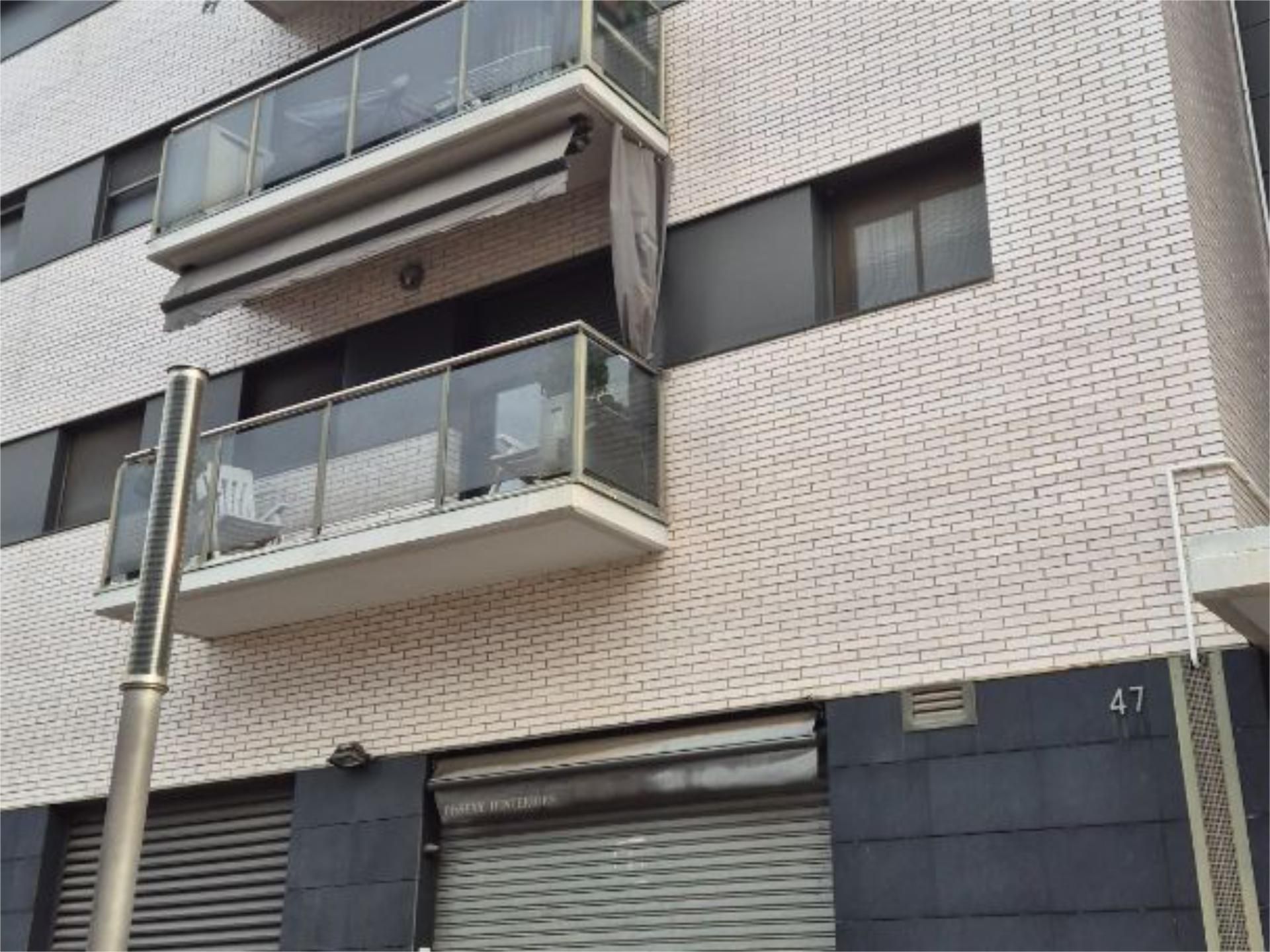 Exterior view of Loft for sale in Mollet del Vallès  with Air Conditioner