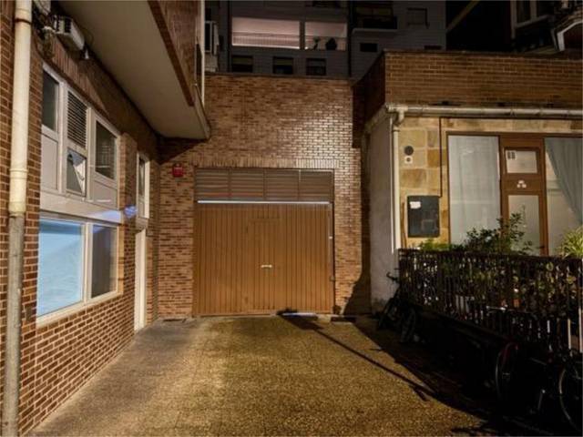 Garaje en Alquiler en Antiguo