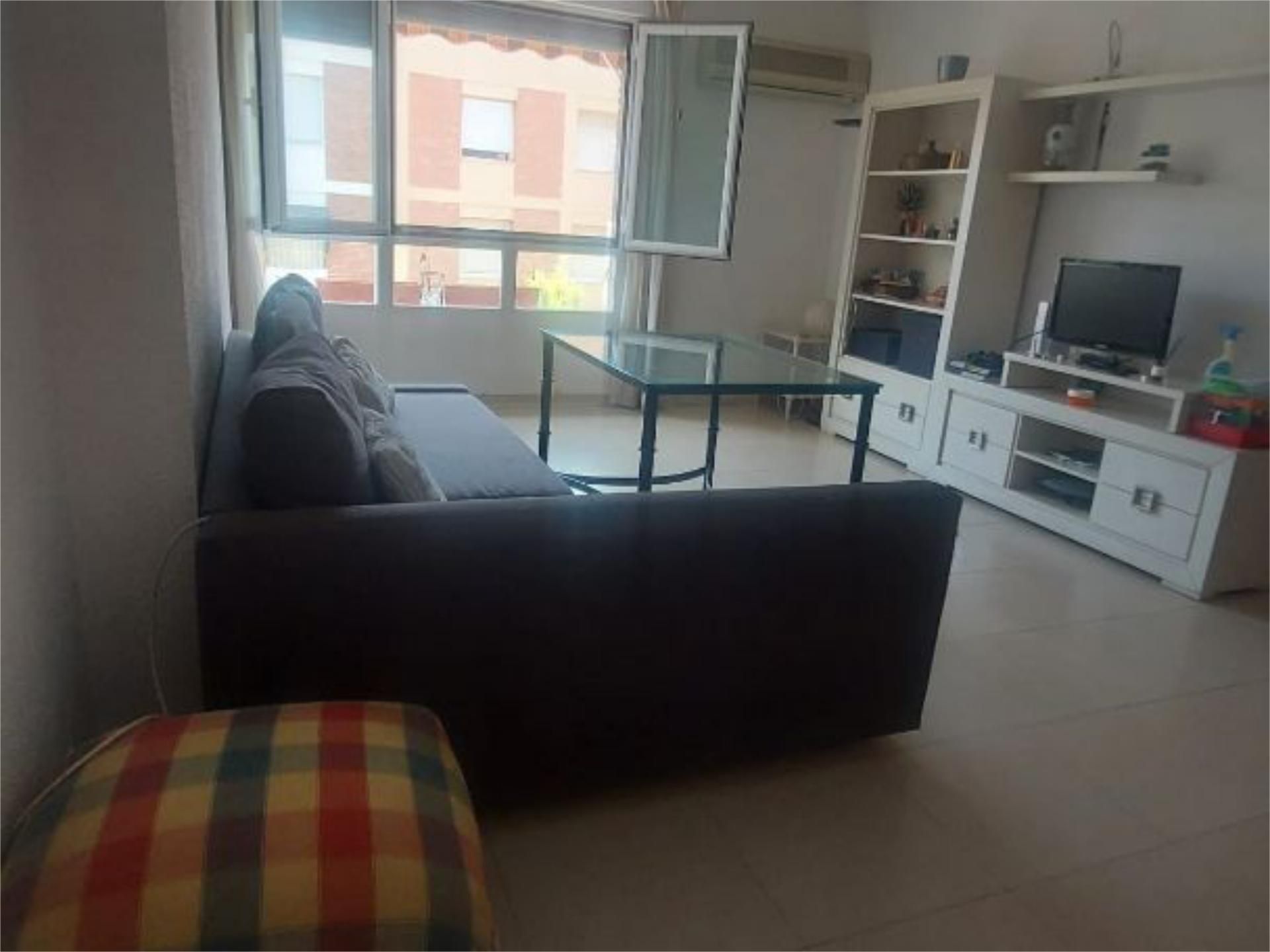 Pis de lloguer a Calle de la Virgen del Perpetuo Socorro, 12, Ciudad Jardín - Zoco Sala d'estar de Pis de lloguer en Córdoba Capital amb Aire condicionat i Moblat