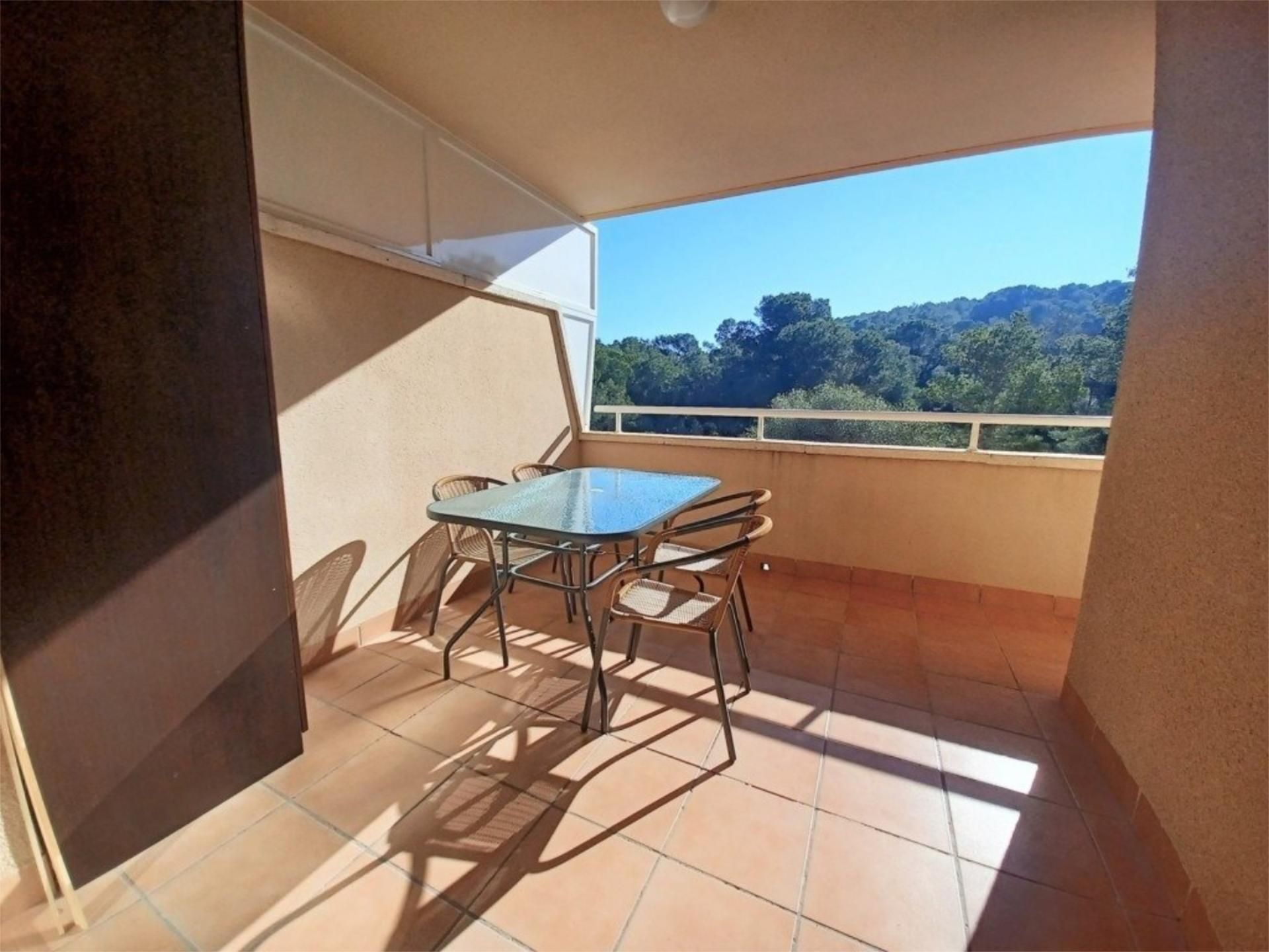 Flat for sale in Carretera de la Costa, 64, Pla de Maset - Cap de Salou Balcony of Flat for sale in Salou with Air Conditioner, Terrace and Swimming Pool