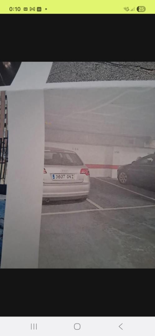 Garatge de lloguer a Virgen de Valvanera, 12, La Calzada - La Florida Aparcament de Garatge de lloguer en Sevilla Capital