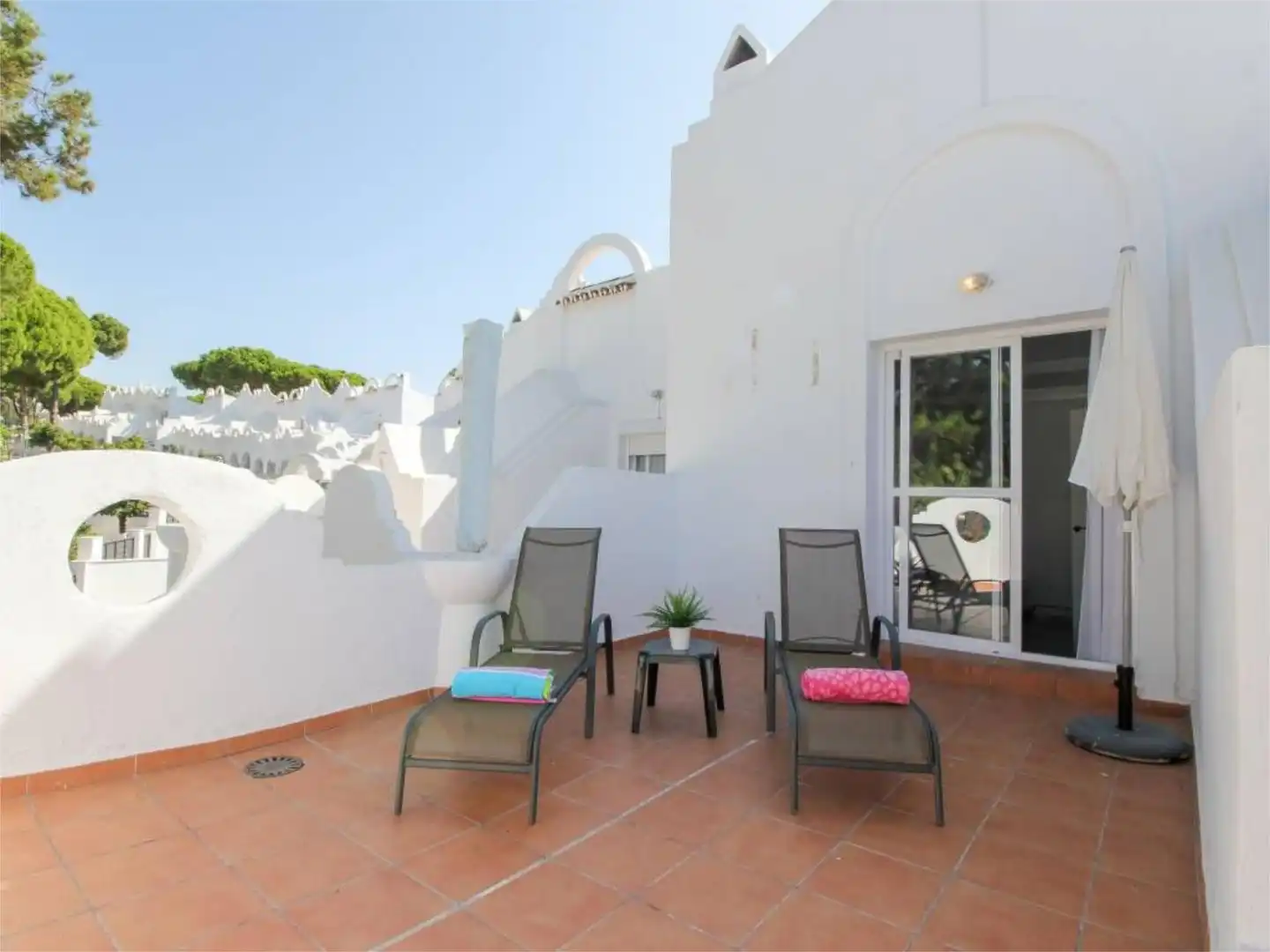 Planta baja de alquiler en Avenida Alpandeire, 44, Reserva de Marbella Terraza de Planta baja de alquiler en Marbella con Aire acondicionado, Calefacción y Parquet