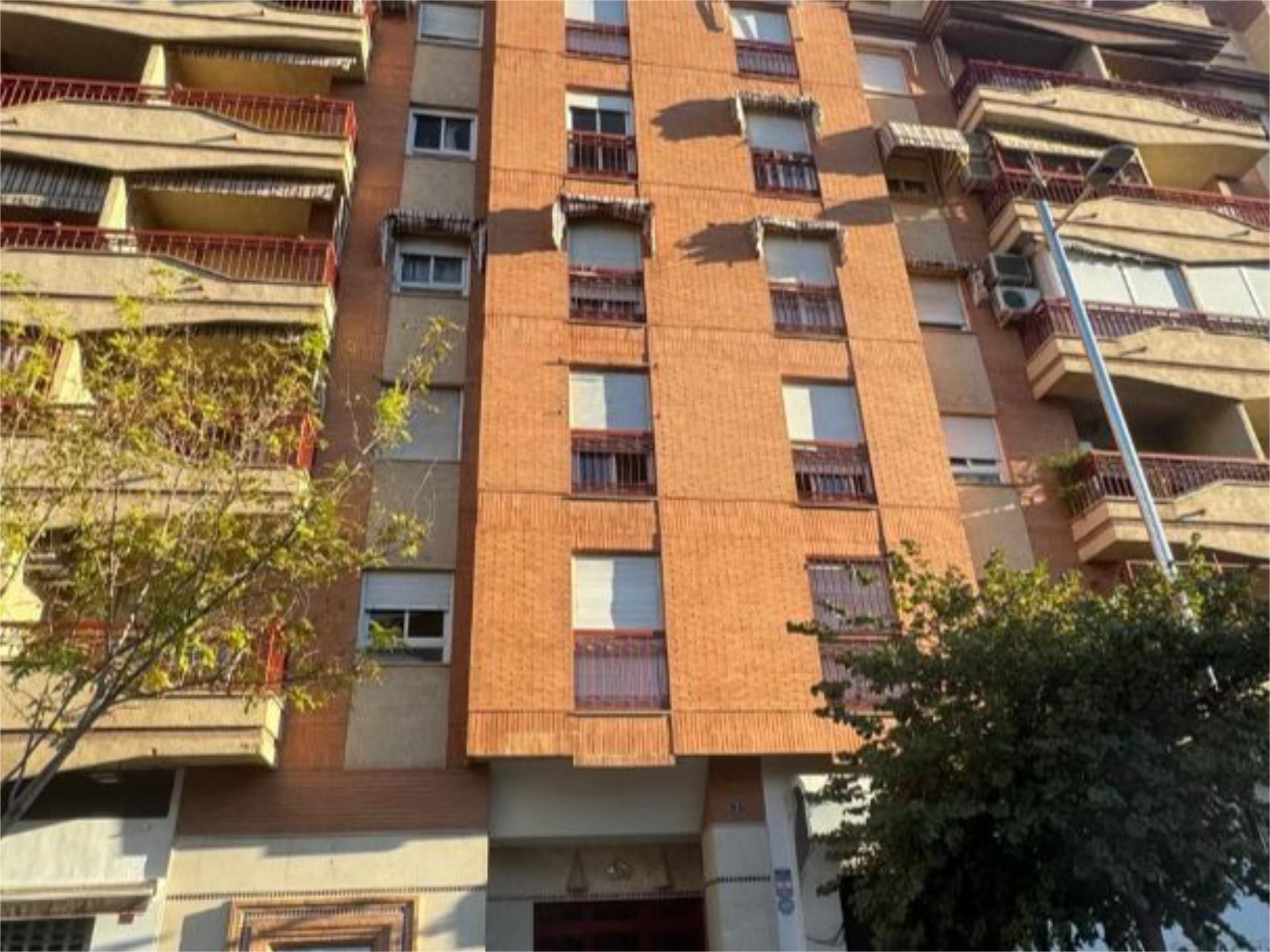 Exterior view of Flat for sale in  Jaén Capital  with Private garden, Terrace and Swimming Pool