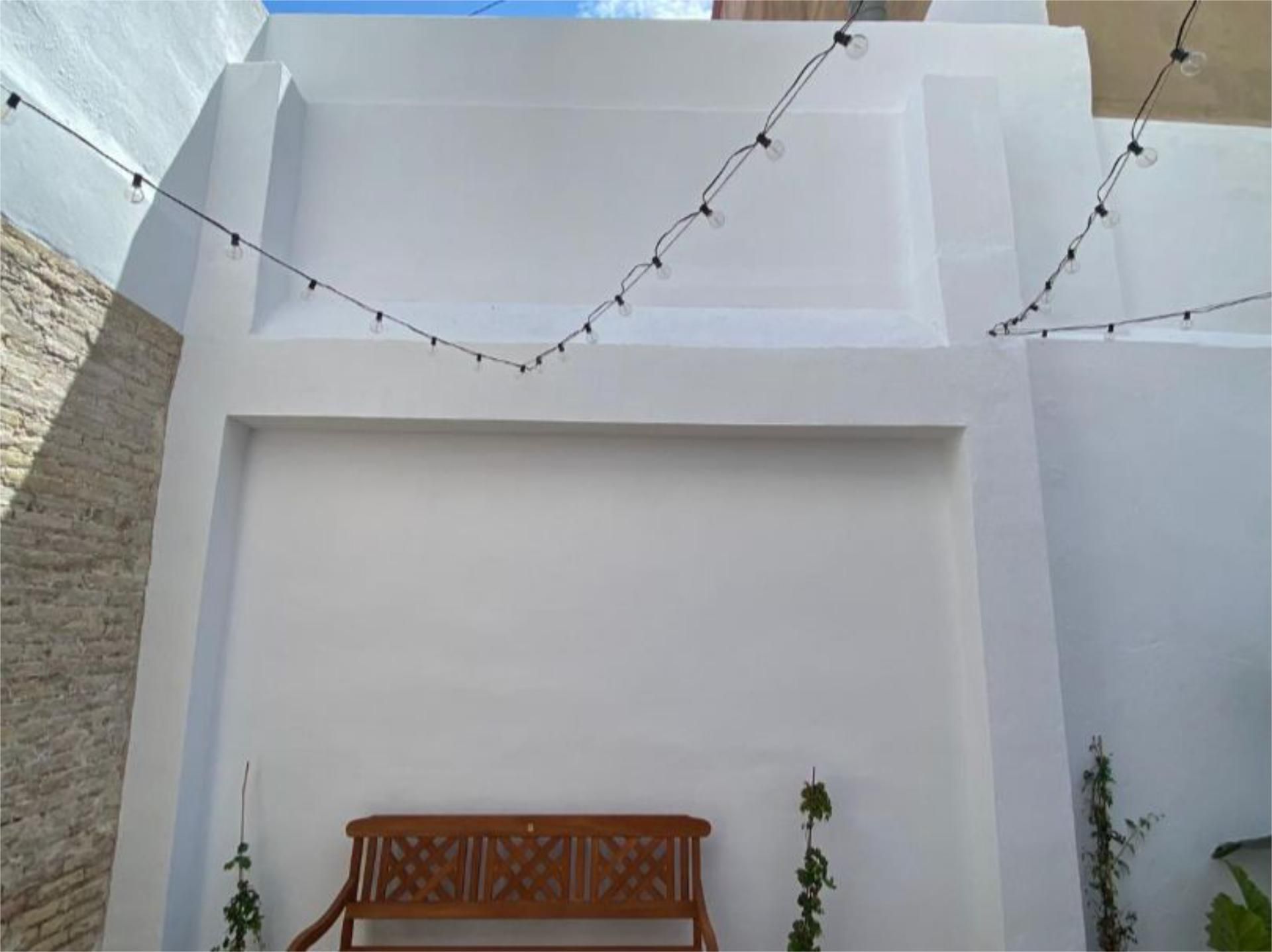 Flat for sale in  Valencia Capital  with Air Conditioner, Heating and Private garden