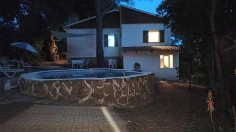 Foto 2 de Casa o xalet en venda a Calle Granada, 209, Villa del Prado, Madrid