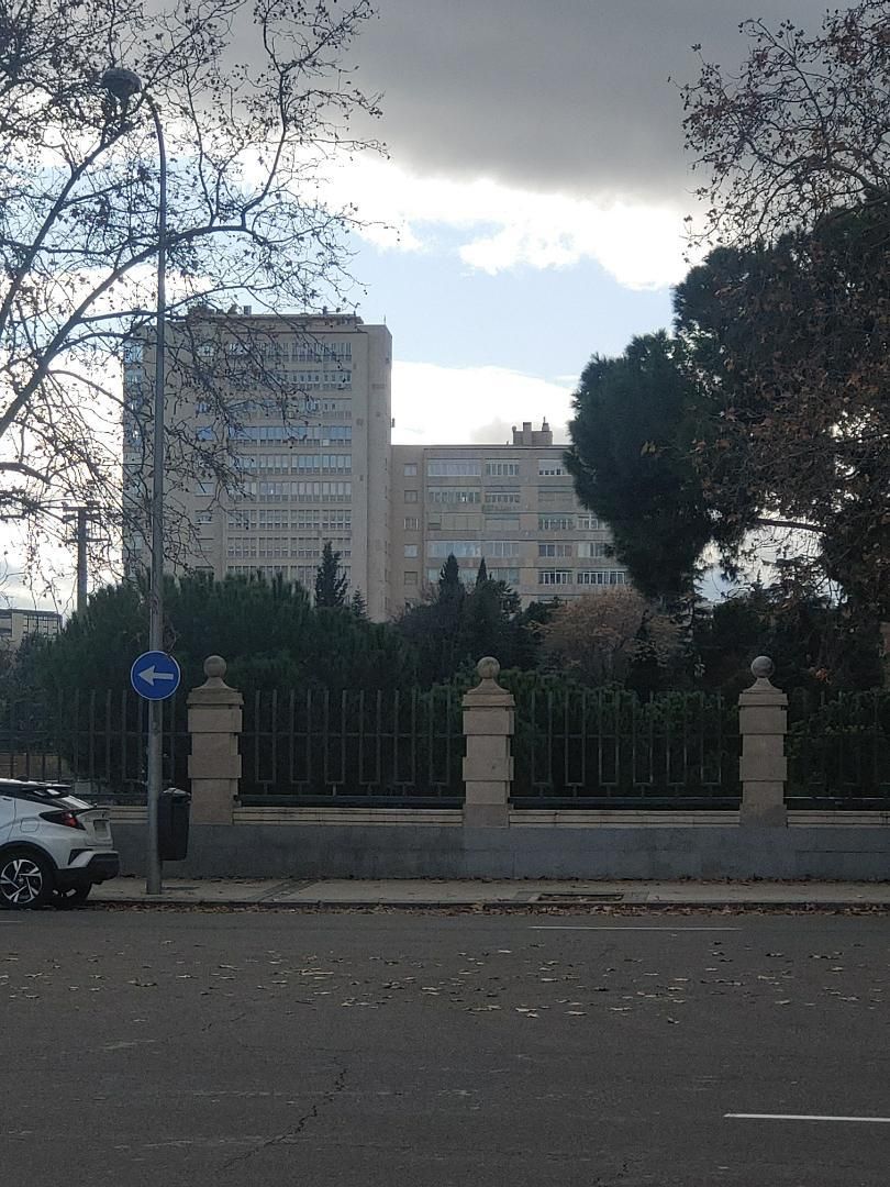 Vista exterior de Pis en venda en  Madrid Capital amb Calefacció, Parquet i Traster