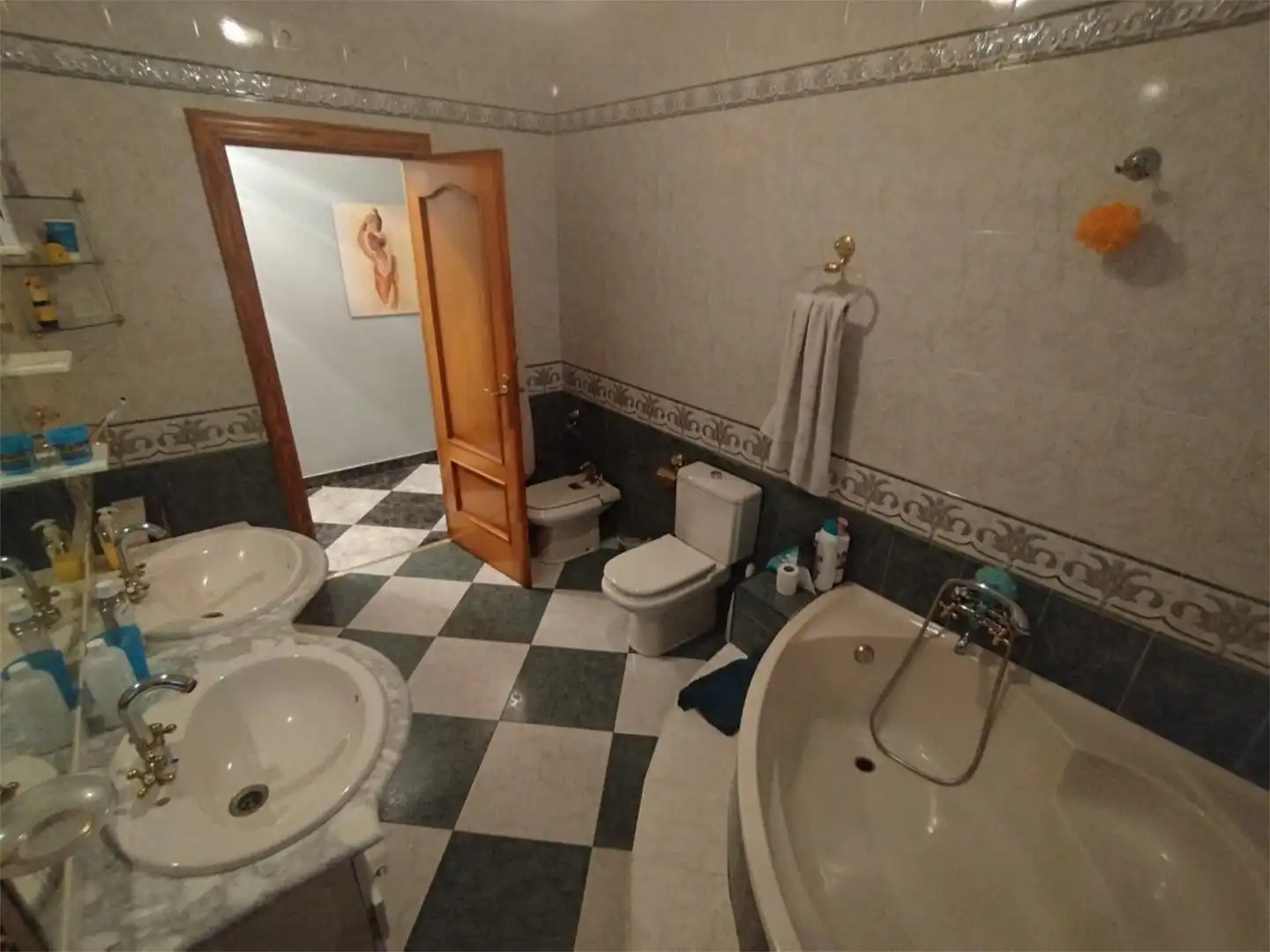Houses for sale in Calle Real, 40, Láchar Bathroom of Houses for sale in Láchar with Air Conditioner