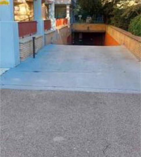 Garage to rent in Parque Palomar – Bombarda, Zaragoza - image 1 Photo 1 of Garage to rent in Parque Palomar – Bombarda, Zaragoza