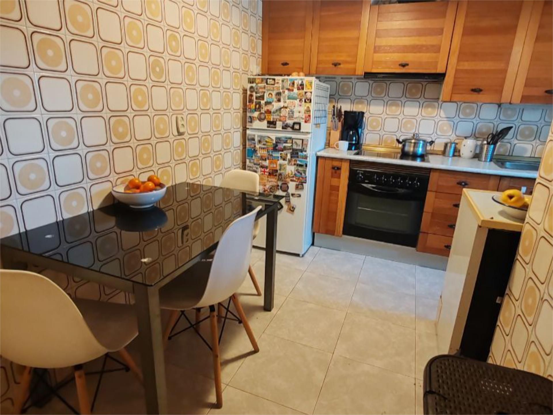 Single-family semi-detached for sale in Calle Tenería, 20, Casa Amarilla Kitchen of Single-family semi-detached for sale in Galapagar with Terrace