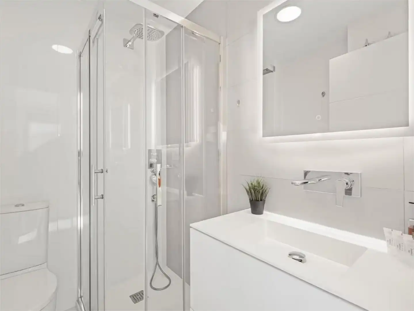 Casa o chalet de alquiler en Pueblo Latino Baño de Casa o chalet de alquiler en Pilar de la Horadada con Aire acondicionado, Jardín privado y Terraza