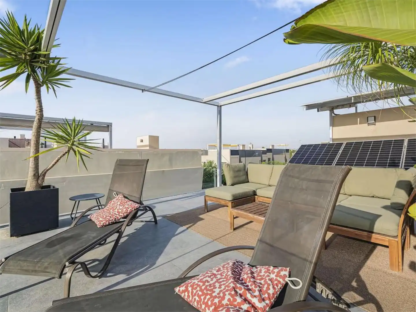 Casa o chalet de alquiler en Pueblo Latino Terraza de Casa o chalet de alquiler en Pilar de la Horadada con Aire acondicionado, Jardín privado y Terraza