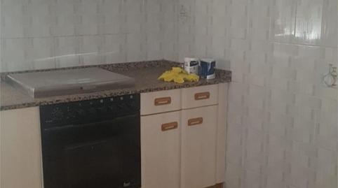 Foto 3 de Pis de lloguer a Calle Jaen, 10, Flores de Sil - La Placa, León