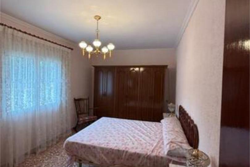 Casa adosada de lloguer a Los Girasoles, Alicante - imatge 1 Foto 1 de Casa adosada de lloguer a Los Girasoles, Alicante