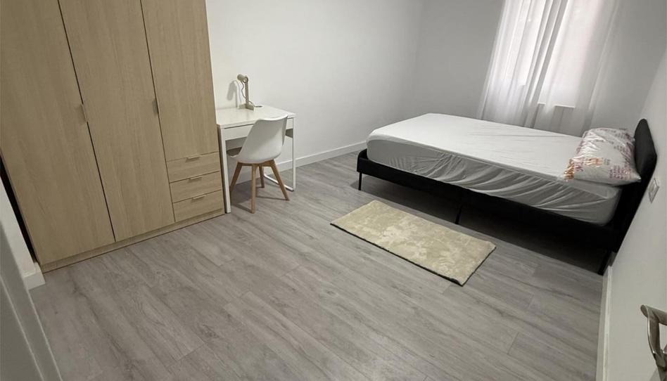 Foto 1 de Pis per a compartir a Paseo Echegaray y Caballero, 94, Alfonso, Zaragoza