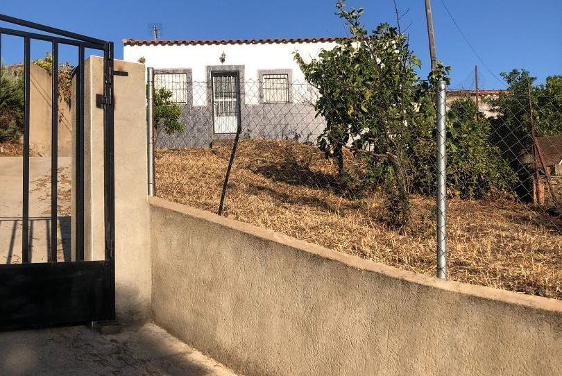 Country house for sale in Poblado Alcorneo, 17, Valencia de Alcántara, Cáceres - image 1 Photo 1 of Country house for sale in Poblado Alcorneo, 17, Valencia de Alcántara, Cáceres