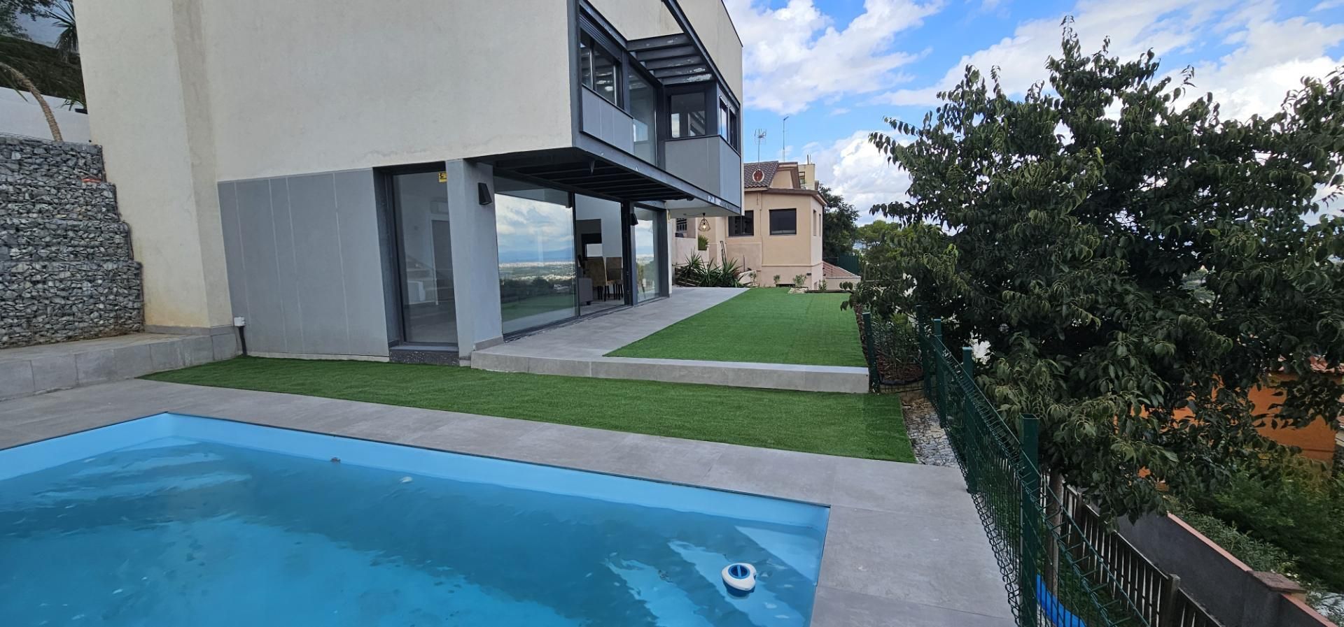 Casa o xalet de lloguer a Avinguda Pere Planas, 67, La Floresta