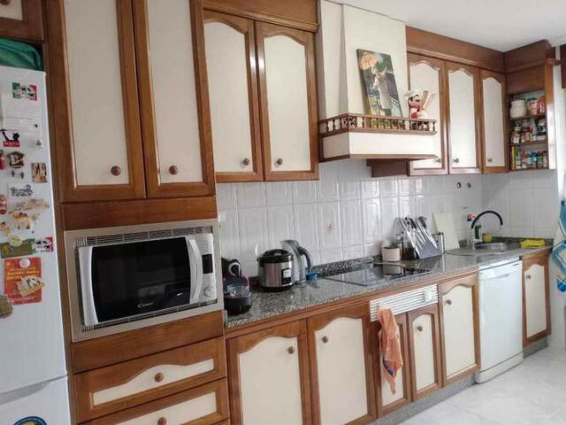 Kitchen of Flat for sale in Cangas   with Heating and Storage room