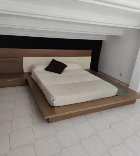 Casa adosada per a compartir a Passeig Dels Tarongers, 32, Bellamar, Barcelona - imatge 1 Foto 1 de Casa adosada per a compartir a Passeig Dels Tarongers, 32, Bellamar, Barcelona