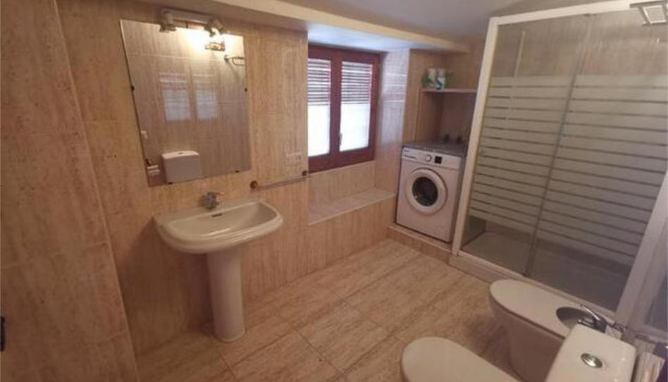 House or chalet to rent in Undués de Lerda, Zaragoza - image 1 Photo 1 of House or chalet to rent in Undués de Lerda, Zaragoza