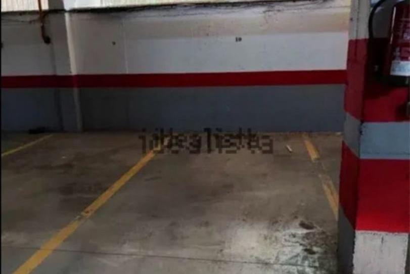 Garage to rent in Calle Guadalbullon, 7, Pedro Salvador - Las Palmeritas, Sevilla - image 1 Photo 1 of Garage to rent in Calle Guadalbullon, 7, Pedro Salvador - Las Palmeritas, Sevilla