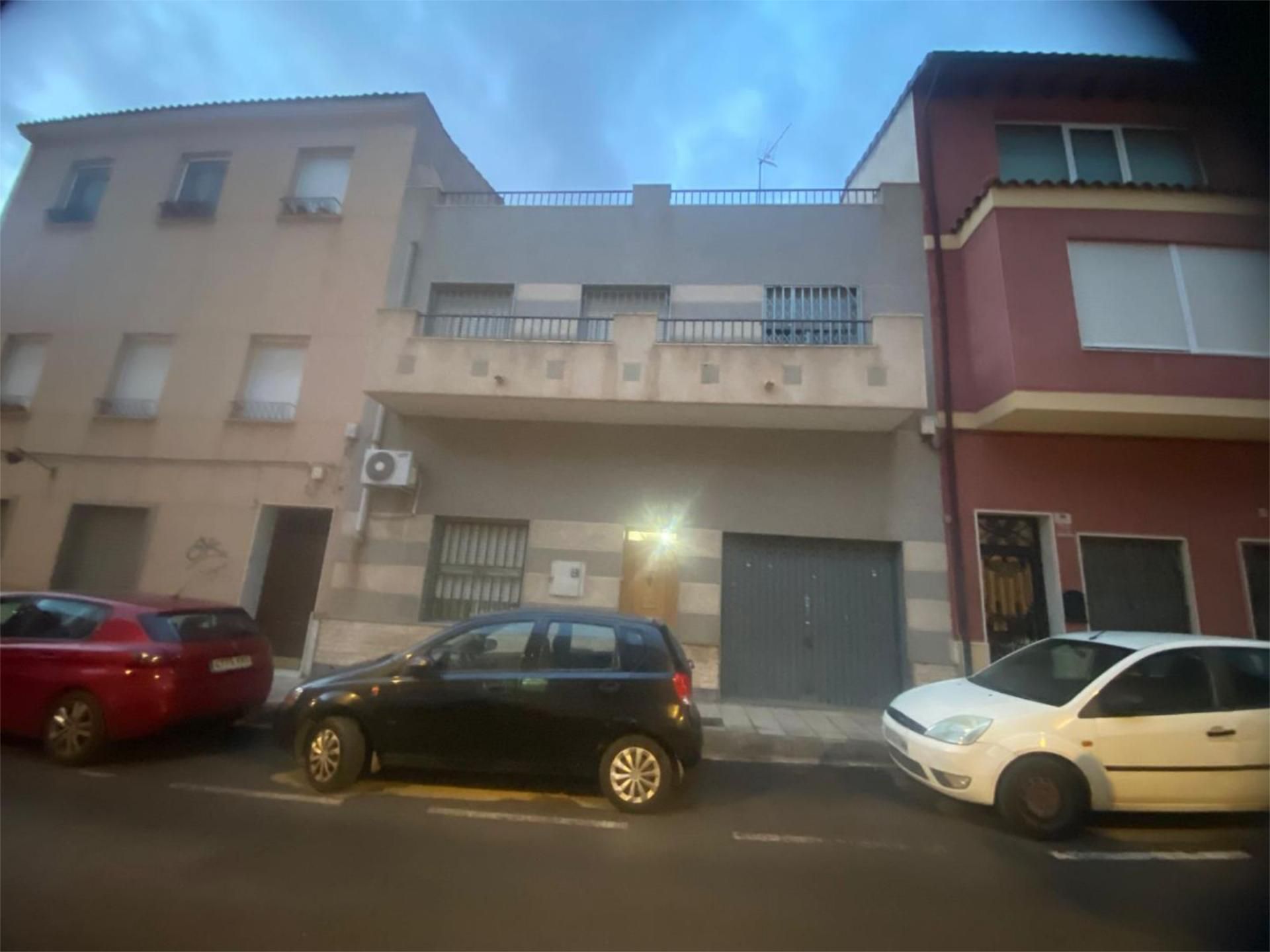 Vista exterior de Planta baixa en venda en Elda amb Aire condicionat, Calefacció i Terrassa