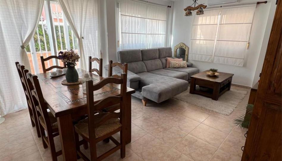 Casa adosada en venda a Carrer Baladre, 13, Racó, Valencia - imatge 1 Foto 1 de Casa adosada en venda a Carrer Baladre, 13, Racó, Valencia