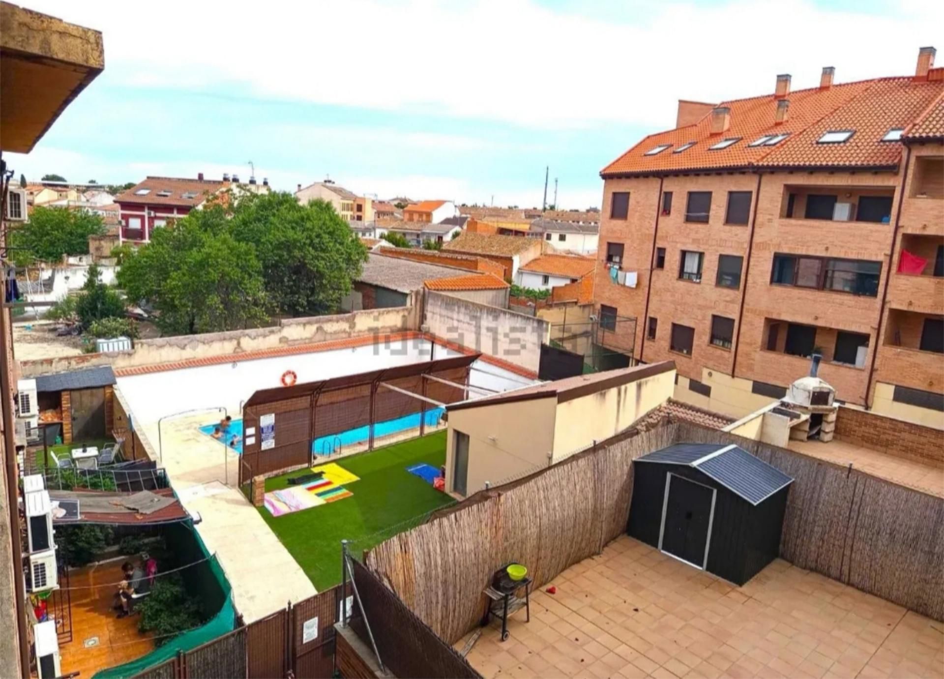 Exterior view of Attic for sale in Casarrubios del Monte  with Air Conditioner and Swimming Pool