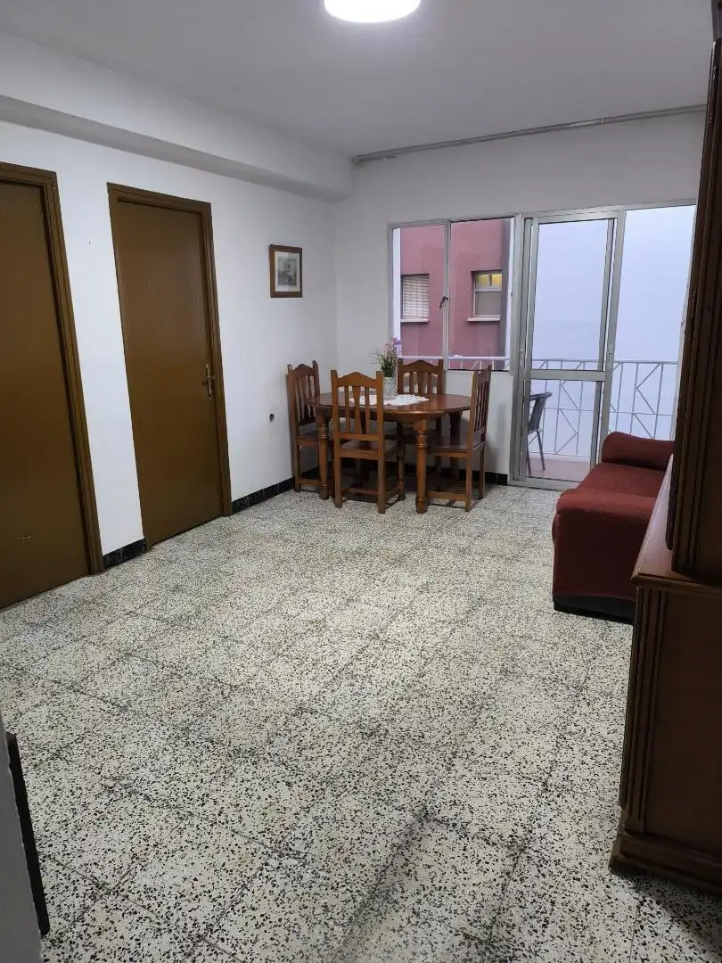 Piso de alquiler en Calle del Río, 39, Poniente - Faro Comedor de Piso de alquiler en Vélez-Málaga