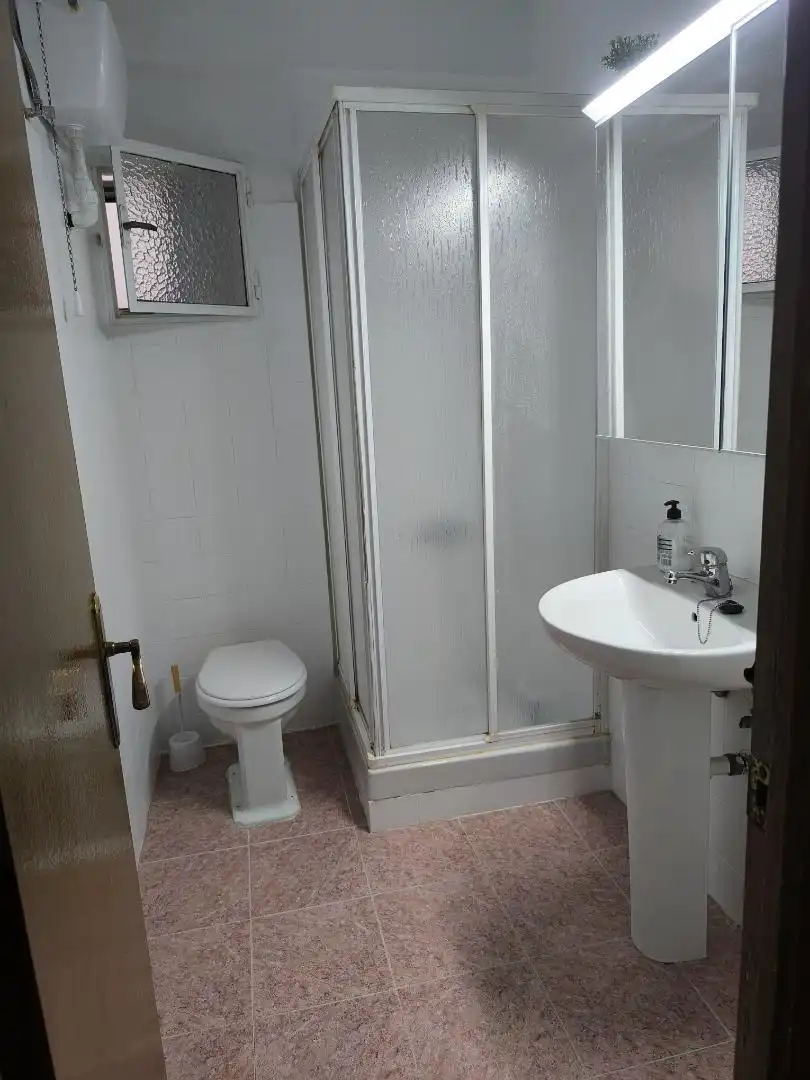 Piso de alquiler en Calle del Río, 39, Poniente - Faro Baño de Piso de alquiler en Vélez-Málaga
