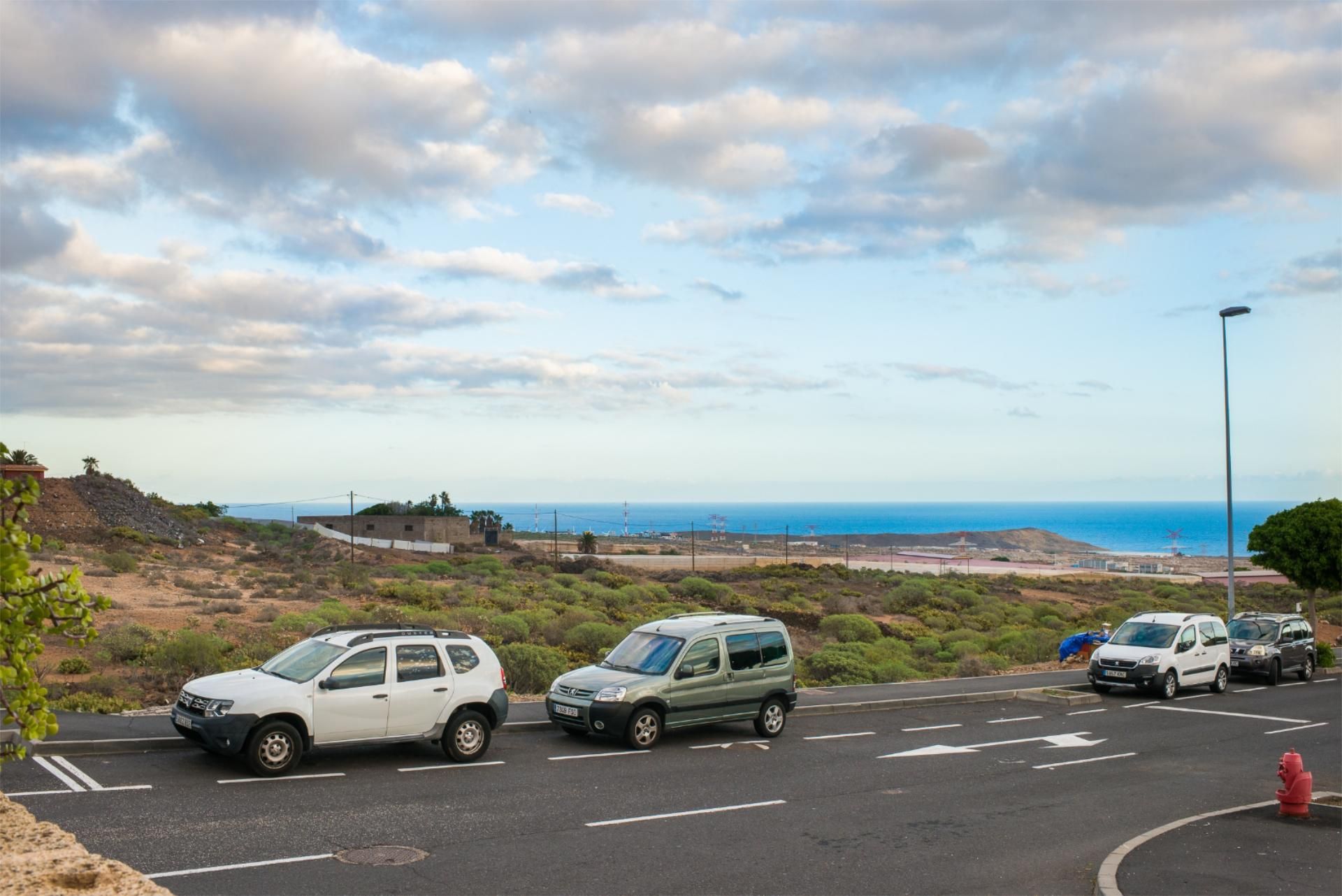 Exterior view of Duplex for sale in  Santa Cruz de Tenerife Capital  with Terrace, Storage room and Oven