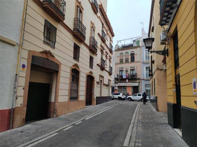 Garaje en Alquiler en Arenal - Museo