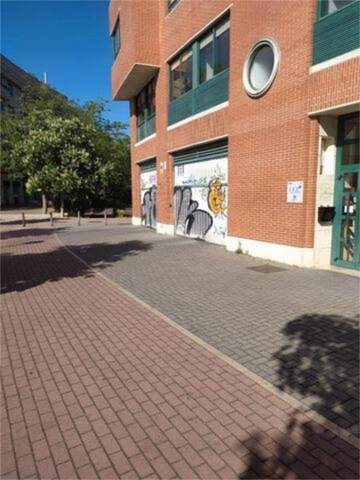 Garaje en Alquiler en Parque Alameda - Paula López