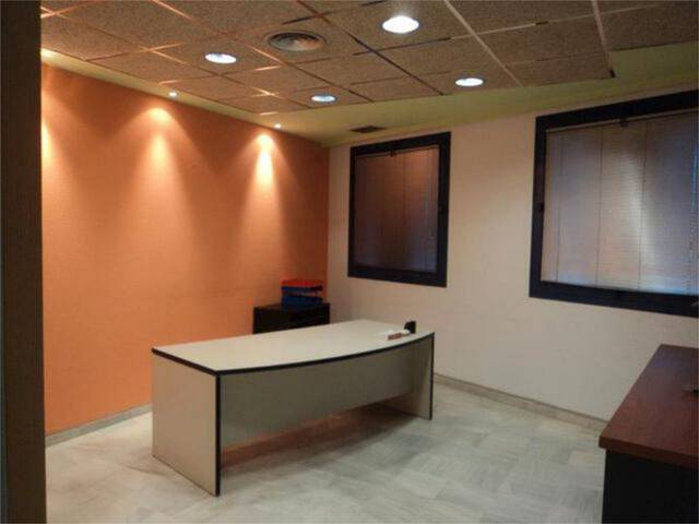 Oficina en Alquiler en La Calzada - La Florida