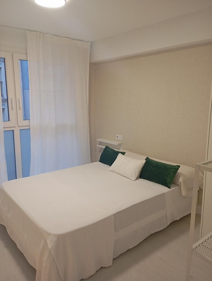 Bedroom of Flat for sale in Torrelavega   with Furnished