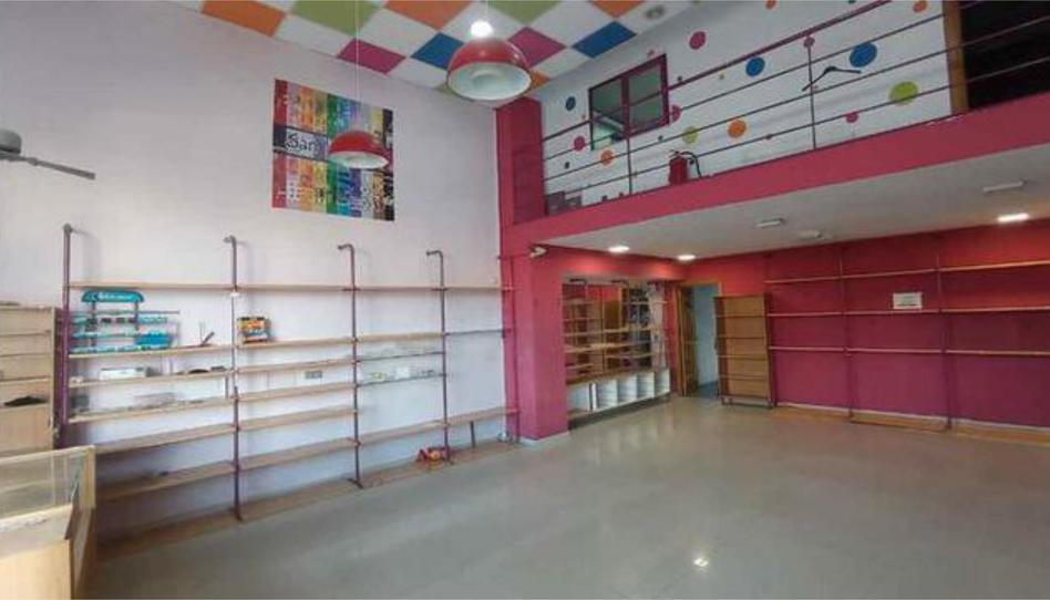 Premises to rent in Zona Avenida al Vedat, Valencia - image 1 Photo 1 of Premises to rent in Zona Avenida al Vedat, Valencia