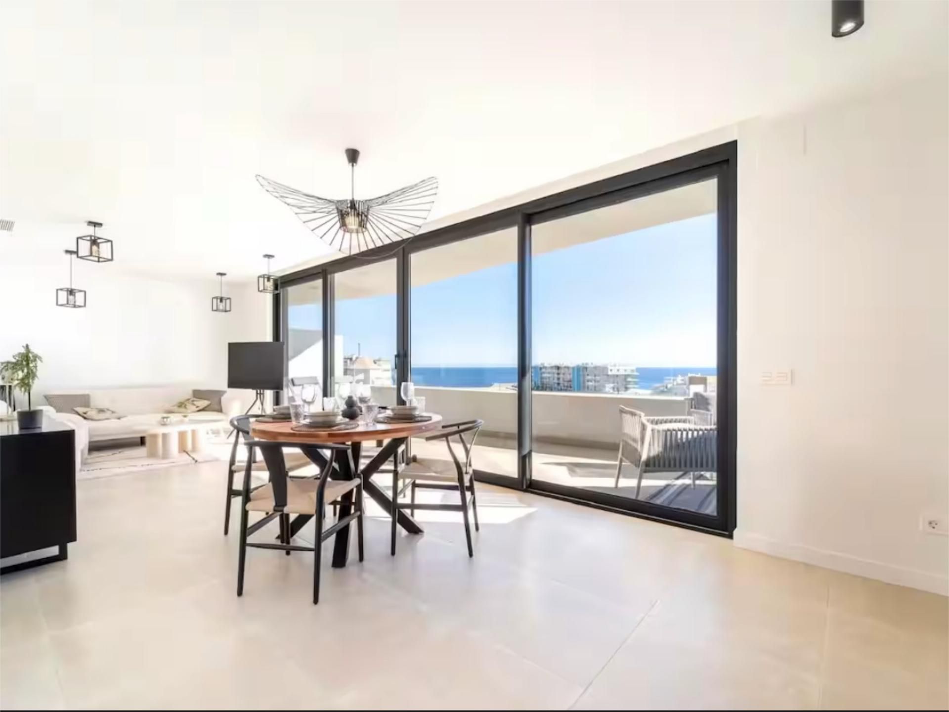 Dining room of Flat for sale in Fuengirola  with Air Conditioner, Terrace and Swimming Pool