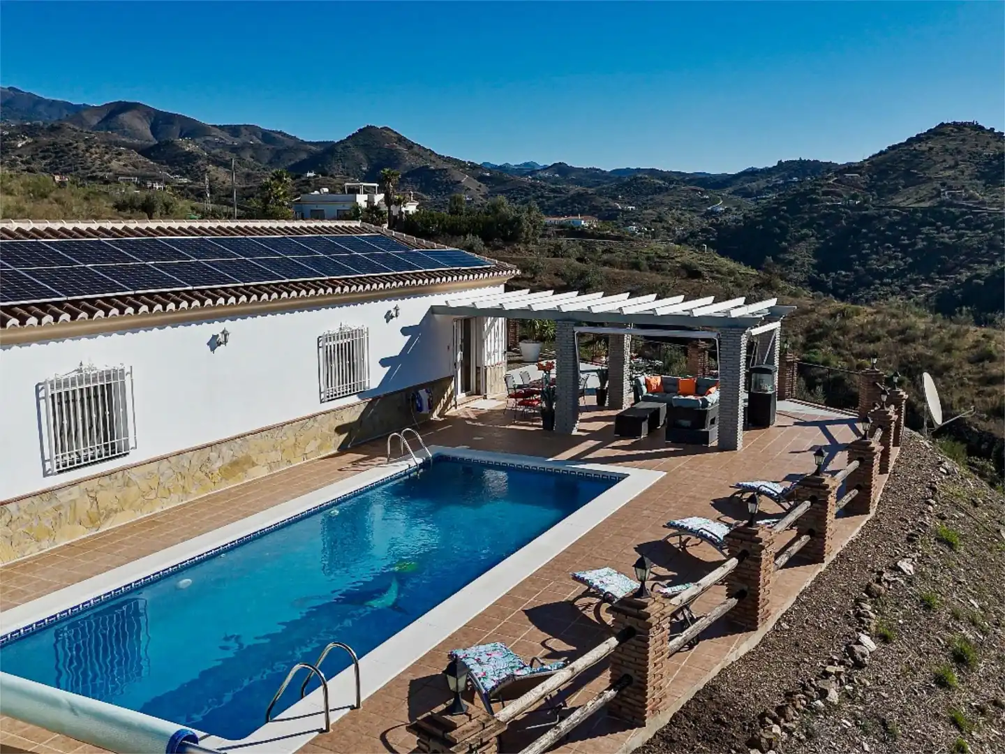 Country homes for sale in Plaza de la Constitucion, 13, Canillas de Aceituno Swimming pool of Country homes for sale in Canillas de Aceituno with Air Conditioner, Terrace and Swimming Pool