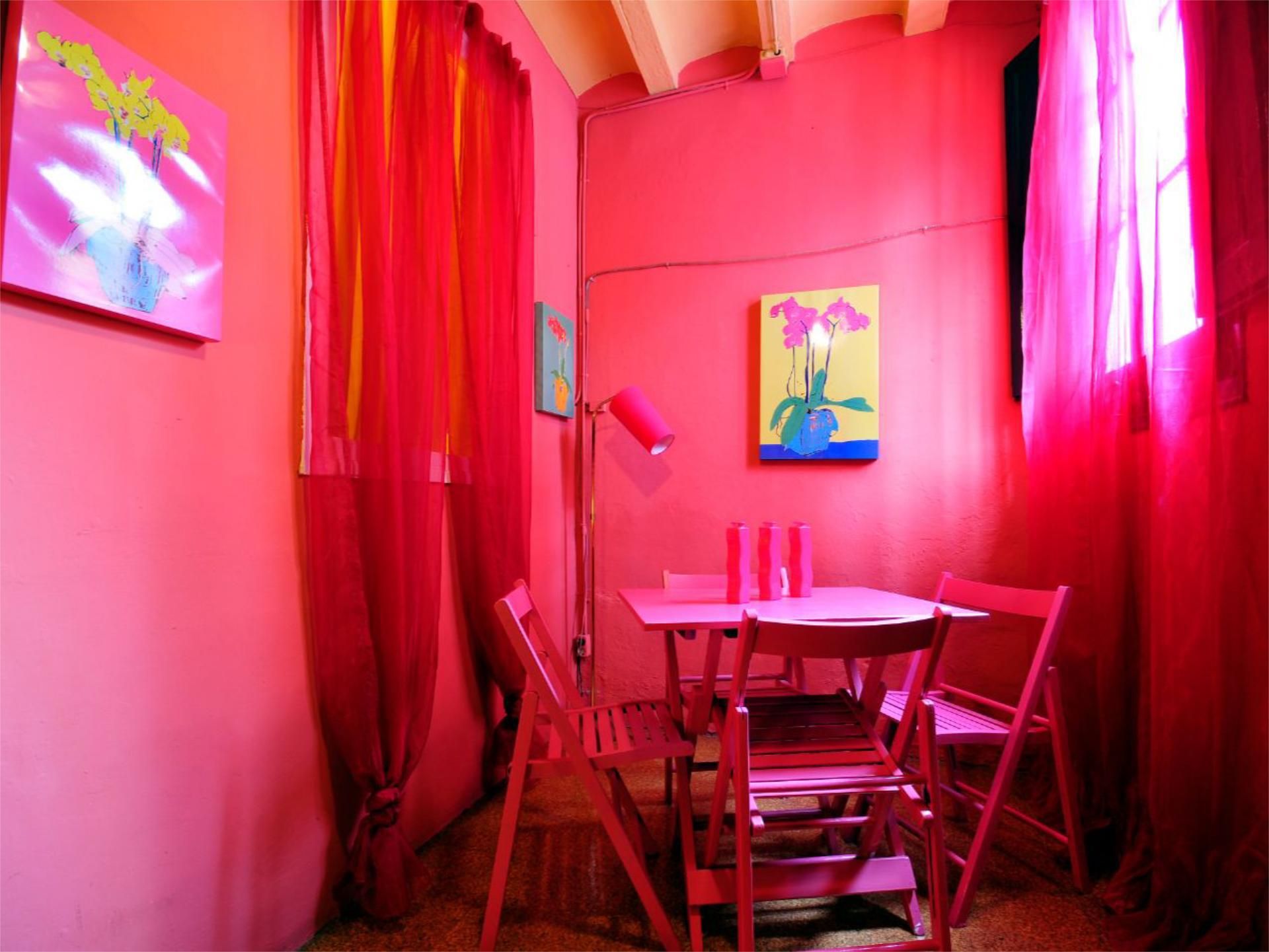 Menjador de Finca rústica de lloguer en  Barcelona Capital amb Moblat i Balcó