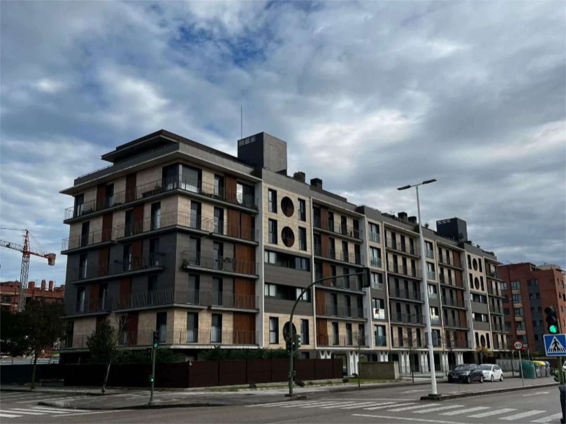 Pis en venda a Calle Rosalía de Castro, 17, Santander Vista exterior de Pis en venda en Santander amb Balcó