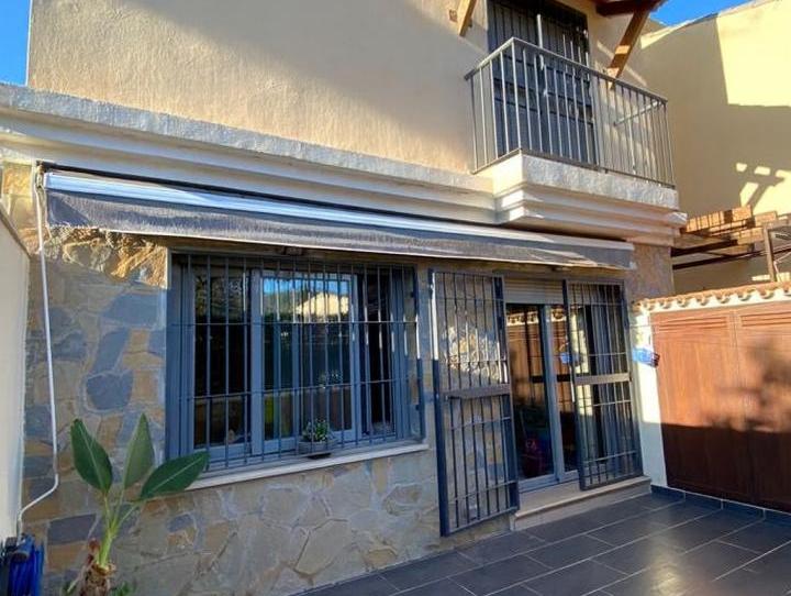 Single-family semi-detached for sale in Calle Laos, 34, Churriana - El Pizarrillo - La Noria-Guadalsol, Málaga - image 1 Photo 1 of Single-family semi-detached for sale in Calle Laos, 34, Churriana - El Pizarrillo - La Noria-Guadalsol, Málaga