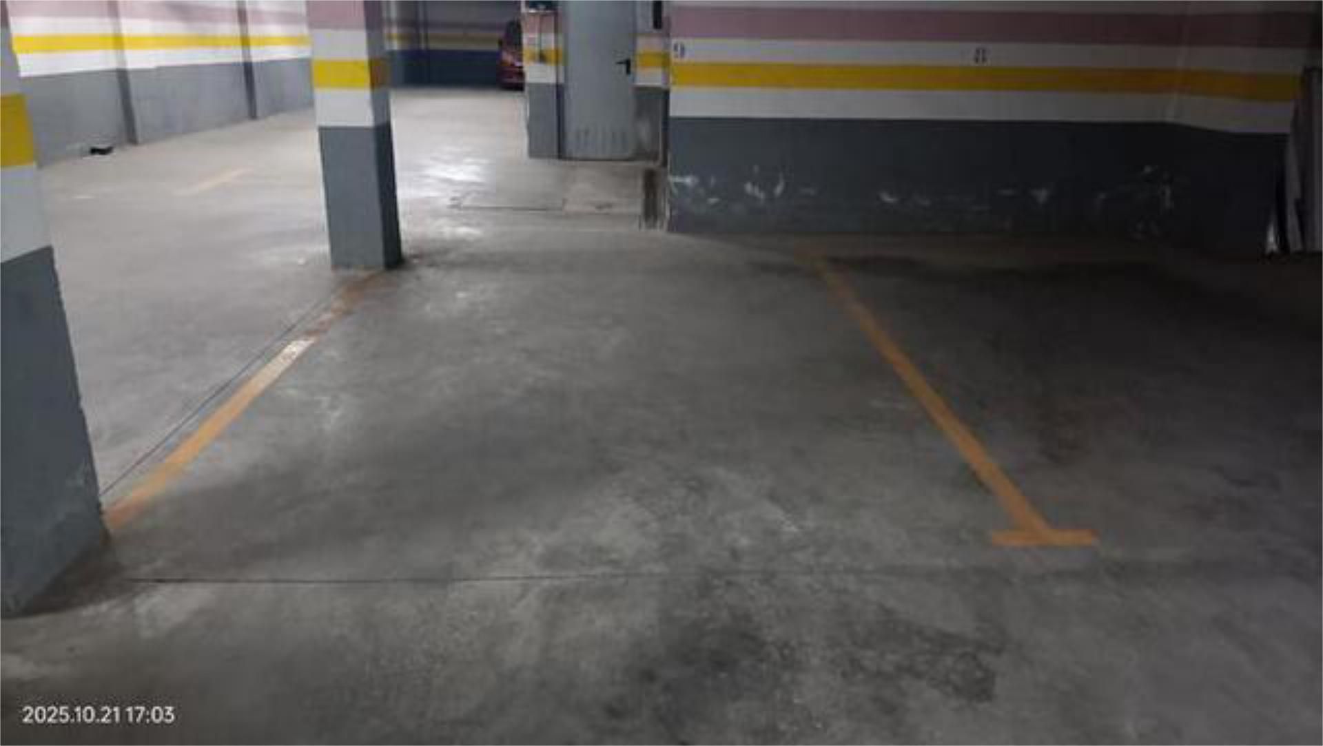 Parking of Garage to rent in Armilla
