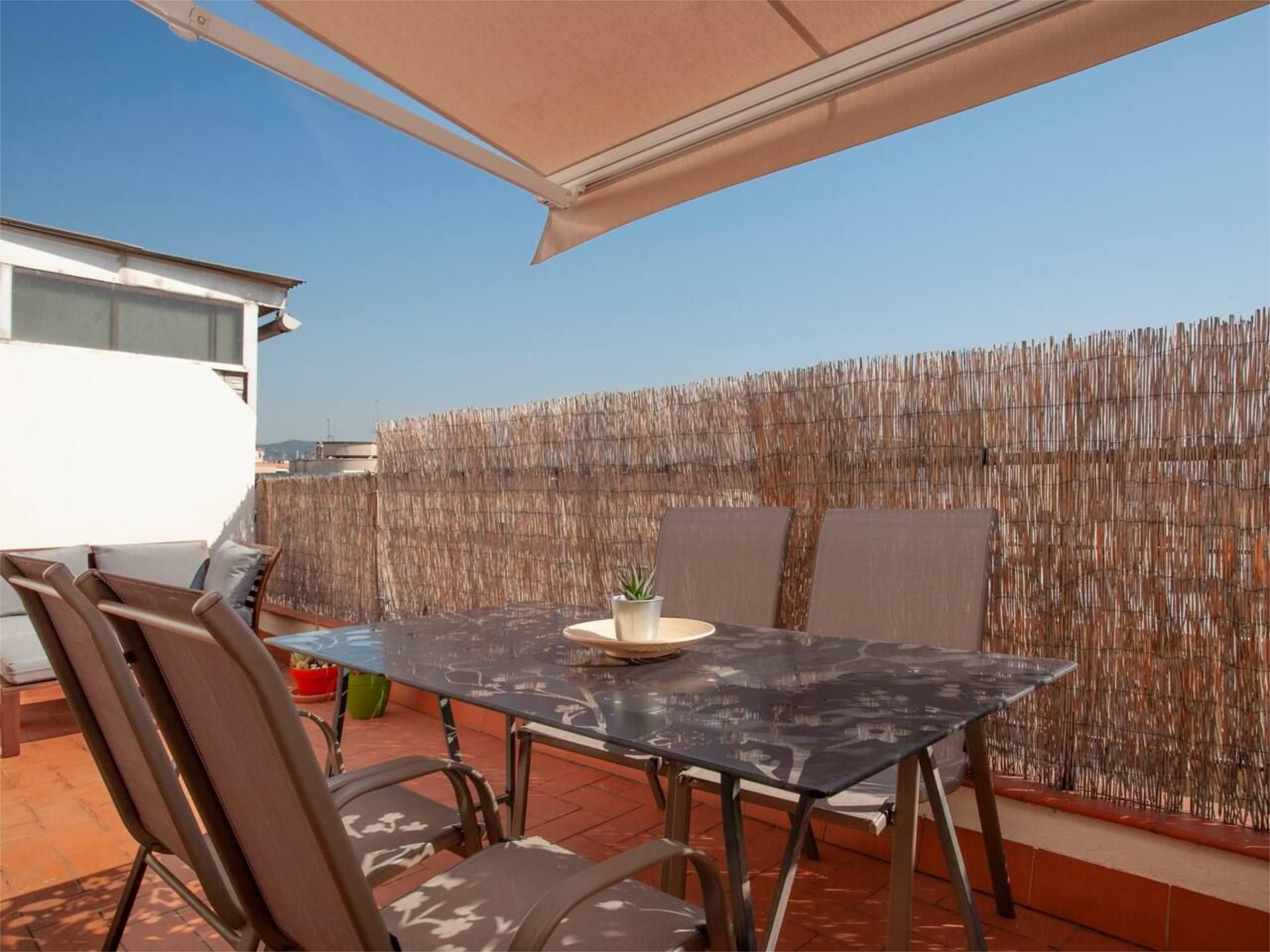 Terrasse von Dachboden zum Verkauf in  Barcelona Capital mit Klimaanlage und Terrasse