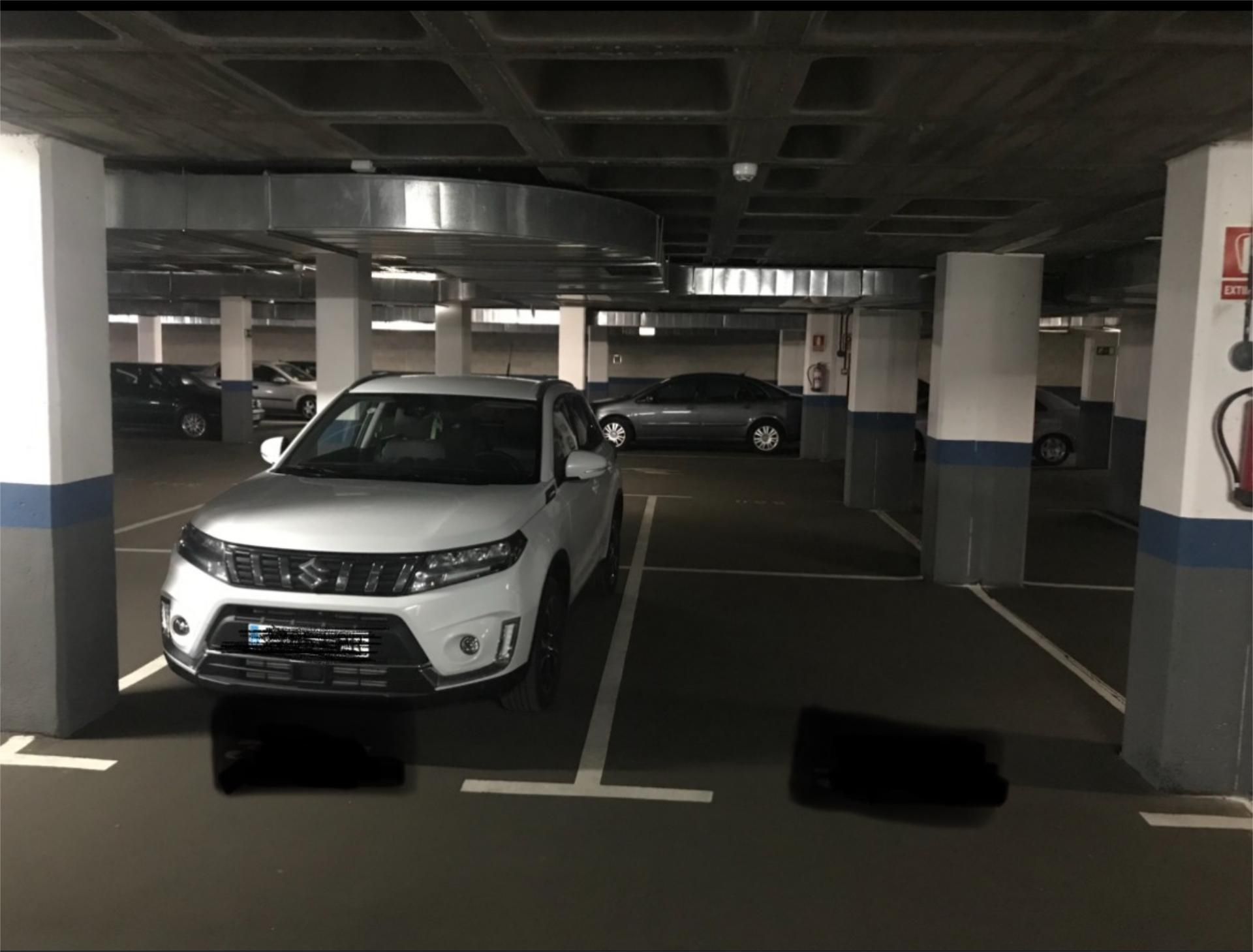 Garatge en venda a Calle General Varela, 3, Parque Lisboa - La Paz Aparcament de Garatge en venda en Alcorcón