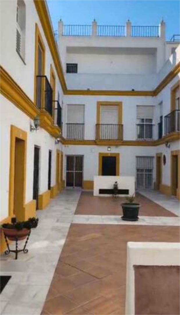 House or chalet for sale in Casco Histórico - Zona Alta Exterior view of House or chalet for sale in El Puerto de Santa María with Private garden, Terrace and Furnished