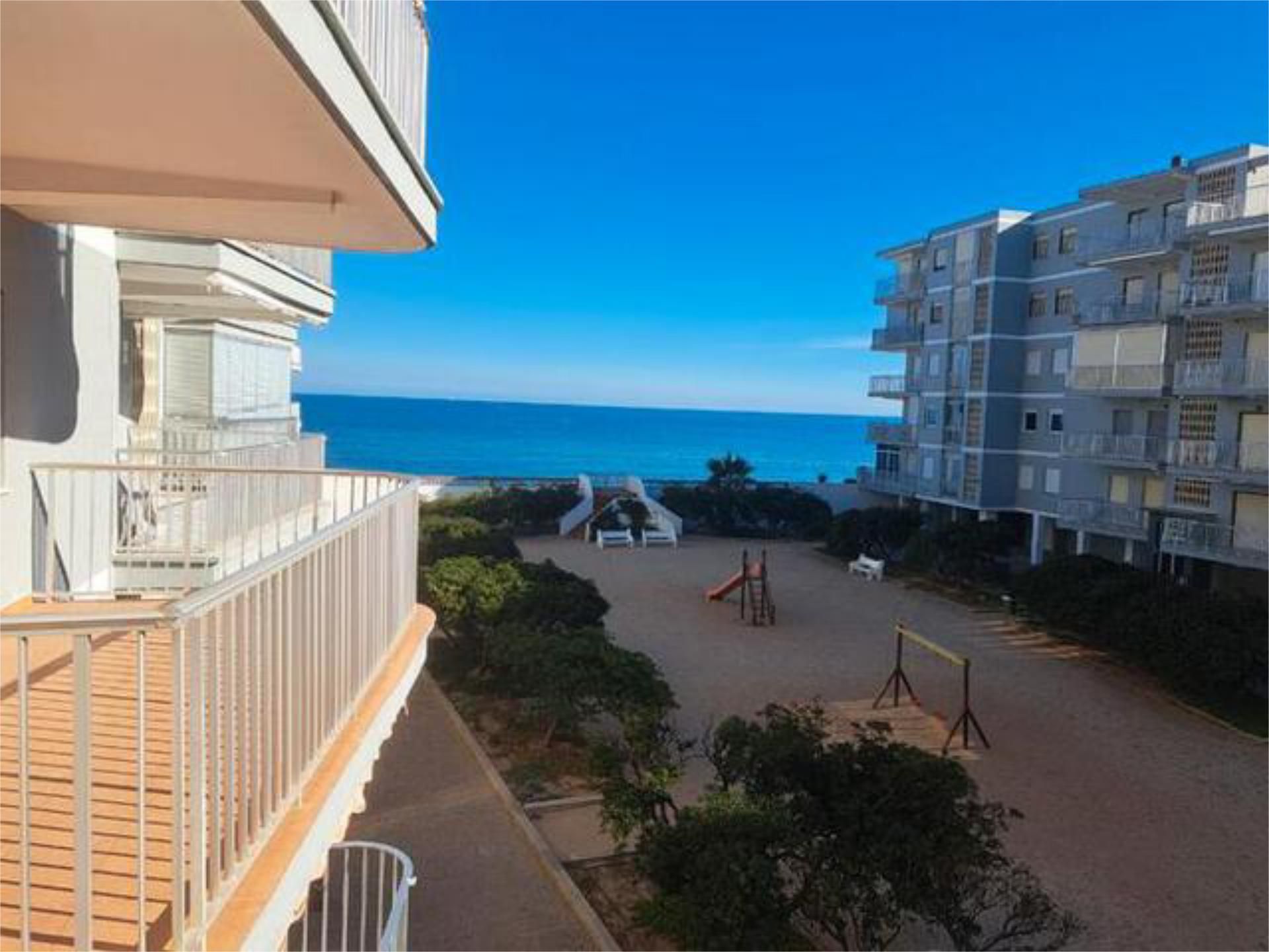 Apartamento de alquiler en Tavernes de la Valldigna Habitación de Apartamento de alquiler en Tavernes de la Valldigna con Terraza, Amueblado y Se aceptan mascotas