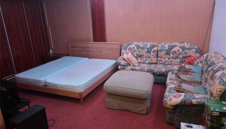 Study to rent in Barriada Yagüe, Burgos - image 1 Photo 1 of Study to rent in Barriada Yagüe, Burgos