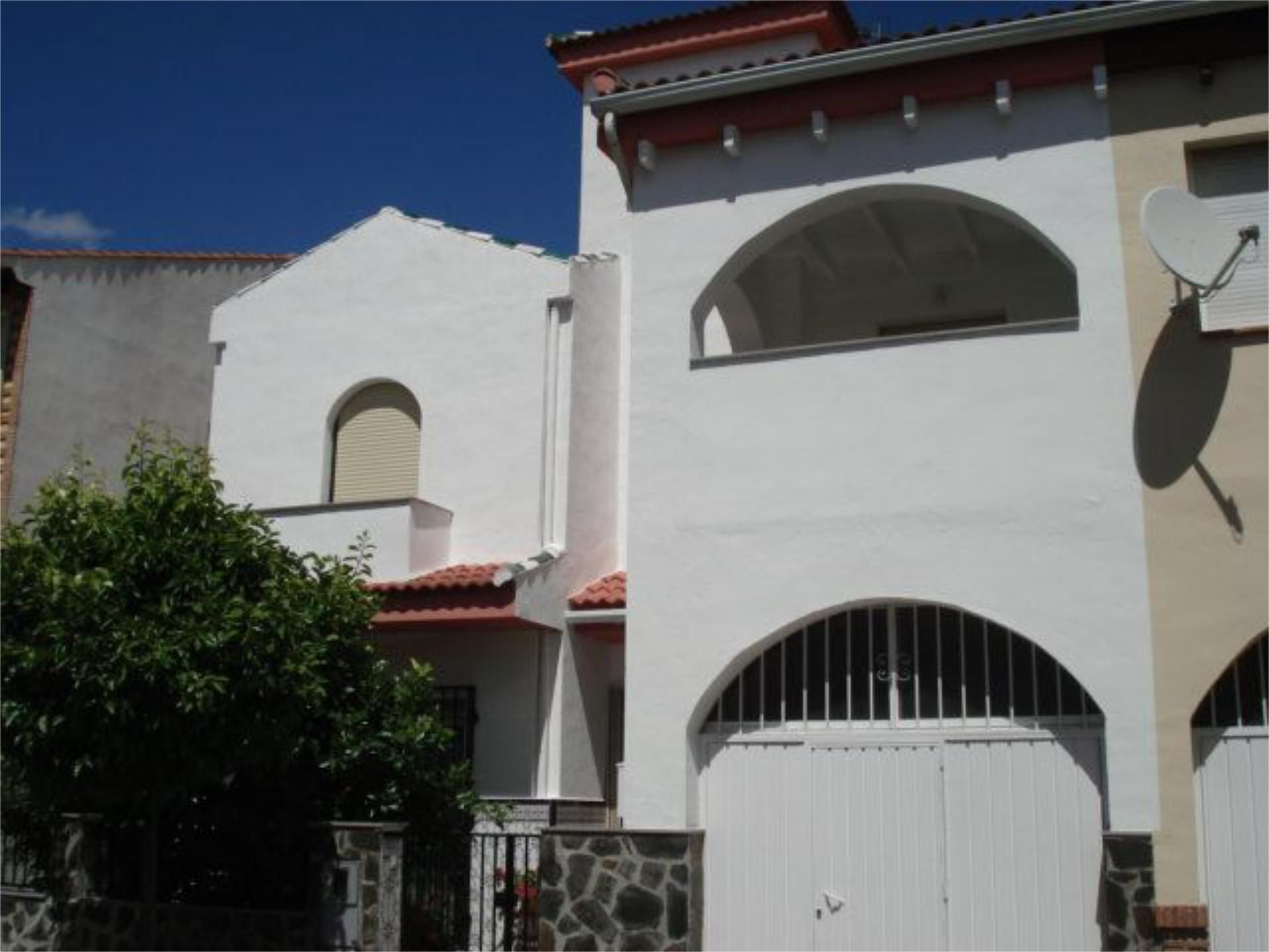 Vista exterior de Apartament en venda en Santa Fe amb Calefacció, Jardí privat i Terrassa