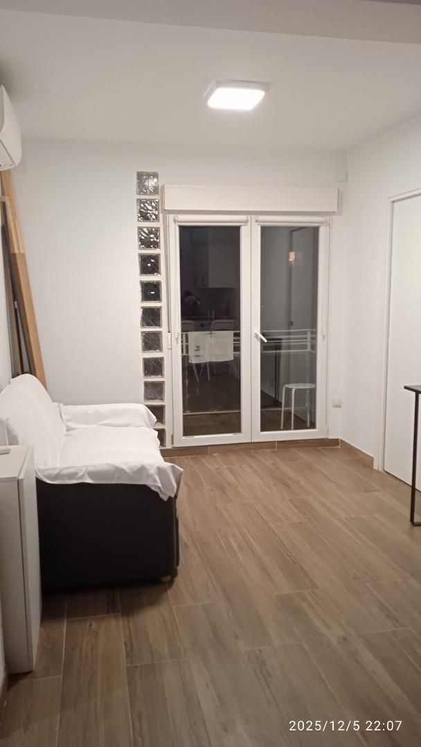 Bedroom of Flat to share in  Madrid Capital  with Air Conditioner, Heating and Terrace